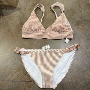 NWT Aerie Seersucker Ruffle Bikini Set Women’s Size Large Triangle Swim Stripe